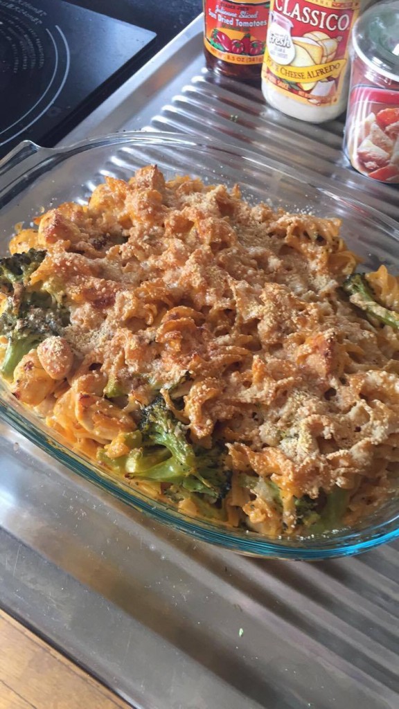 chicken broccoli pasta bake